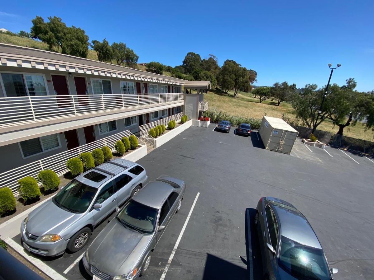 Budget Inn Of Hayward Exterior foto